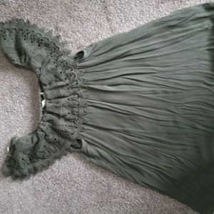 Hippie laundry green off the shoulder top